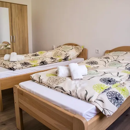 Izisz * Matraterenye