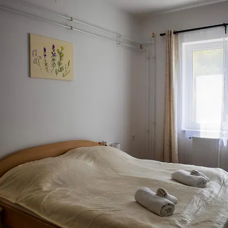 Izisz * Matraterenye