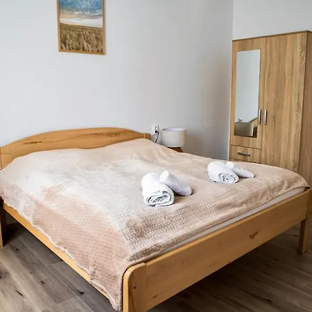 Izisz Apartment