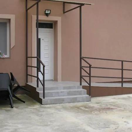 Izisz * Matraterenye