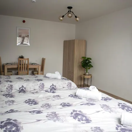 Apartman ízisz *