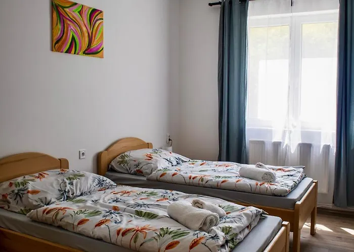 Izisz *